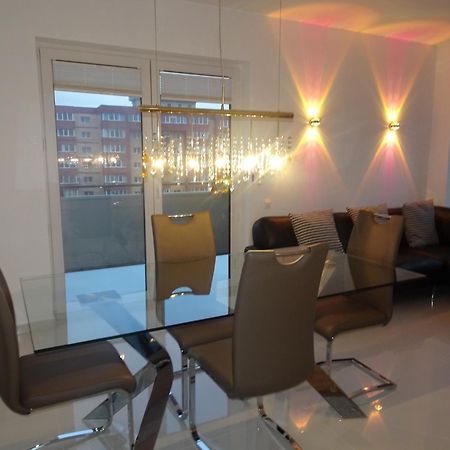 Apartament Francesca Lägenhet Braşov Exteriör bild