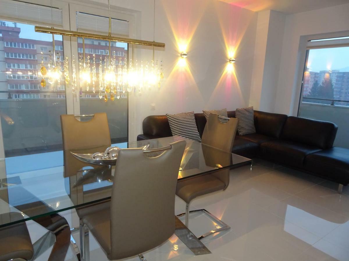 Apartament Francesca Lägenhet Braşov Exteriör bild