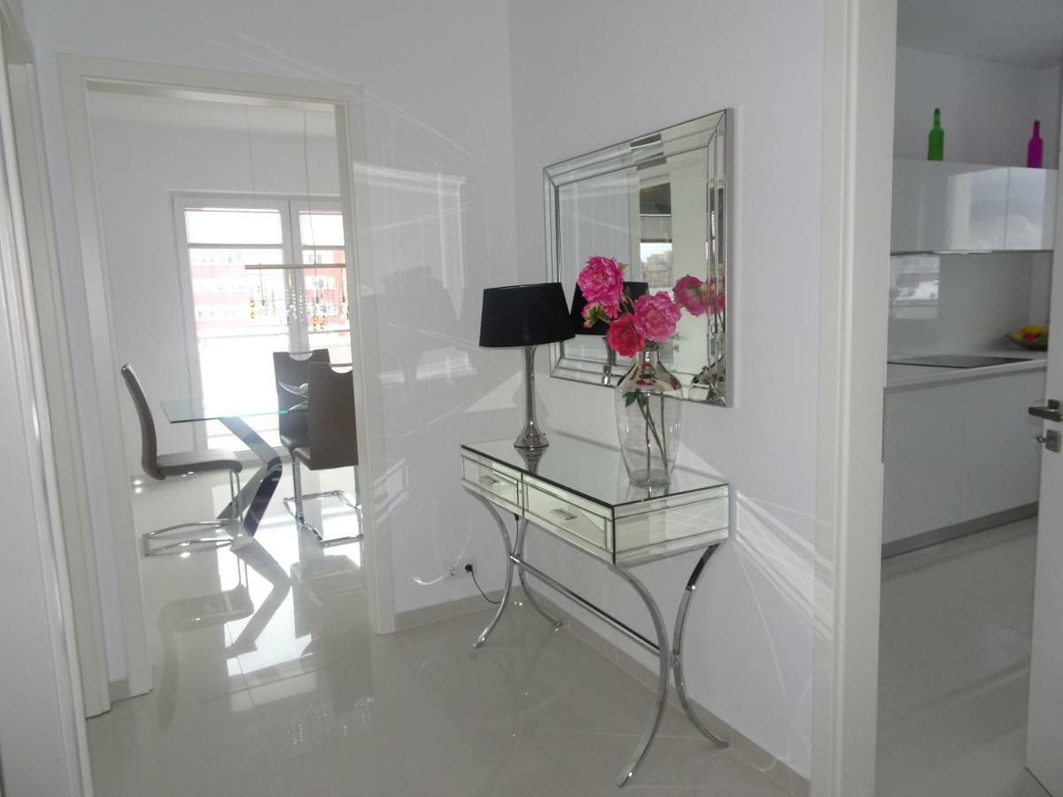 Apartament Francesca Lägenhet Braşov Exteriör bild